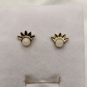 Gold and Cream Sunburst Stud Earrings